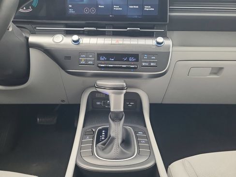 Used 2025 Hyundai Kona SEL AWD/4WD image 11