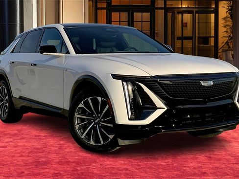 New 2025 Cadillac Lyriq Sport image 2