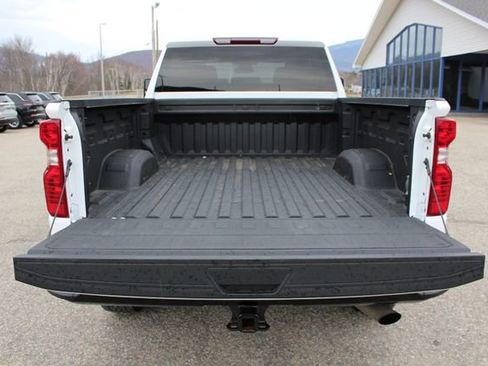 Used 2024 Chevrolet Silverado 2500 Custom w/ Custom Value Package image 46