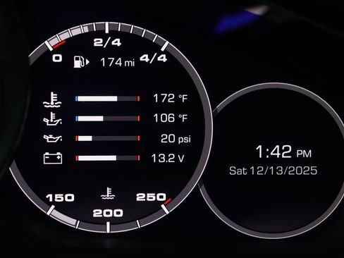 Used 2021 Porsche Cayenne Coupe image 21