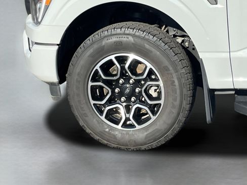 Used 2023 Ford F150 XLT w/ Equipment Group 302A High image 9