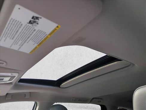 Used 2022 Toyota Sienna XLE w/ XLE Plus Package FWD image 21