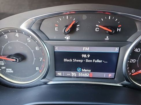 Used 2023 GMC Acadia SLT image 9