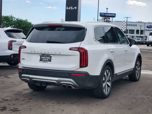 Used 2022 Kia Telluride EX w/ EX Premium Package AWD/4WD image 5