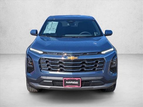 New 2026 Chevrolet Equinox LT image 2