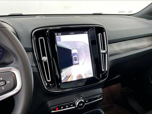 Certified 2023 Volvo XC40 Recharge Plus AWD/4WD image 30