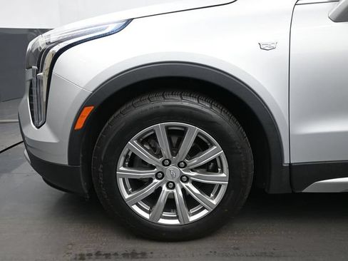 Used 2022 Cadillac XT4 Premium Luxury w/ Safety Alert Package AWD/4WD image 9