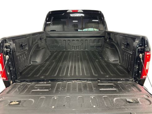 Used 2018 Ford F150 XLT w/ Equipment Group 302A Luxury AWD/4WD image 25