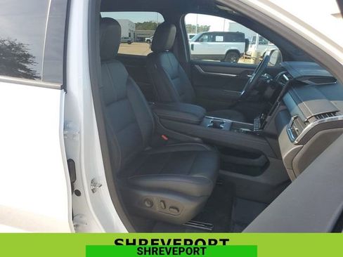 Certified 2026 GMC Acadia Elevation w/ Elevation Premium Package image 28