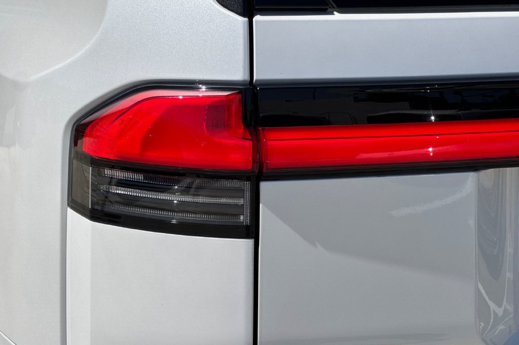 Used 2024 Lexus GX 550 AWD/4WD image 33