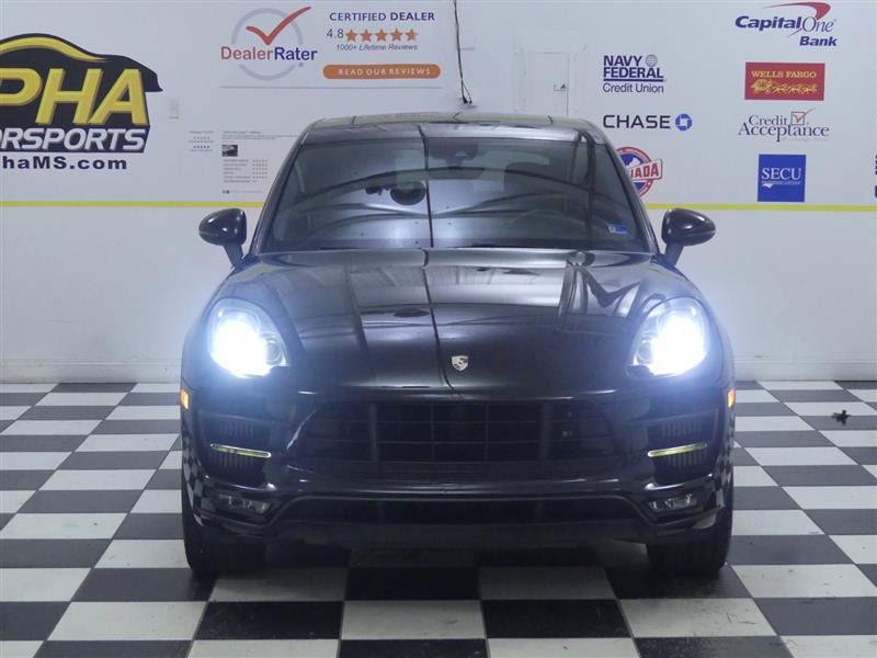 Used 2018 Porsche Macan Turbo AWD/4WD image 2