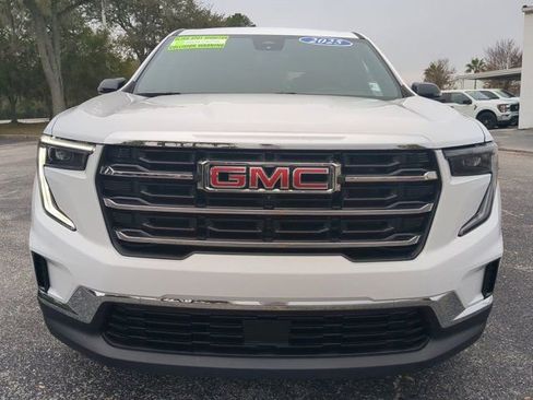 Used 2025 GMC Acadia Elevation image 9