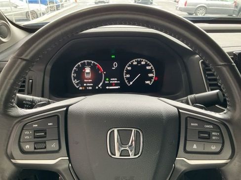 Certified 2025 Honda Ridgeline RTL image 8