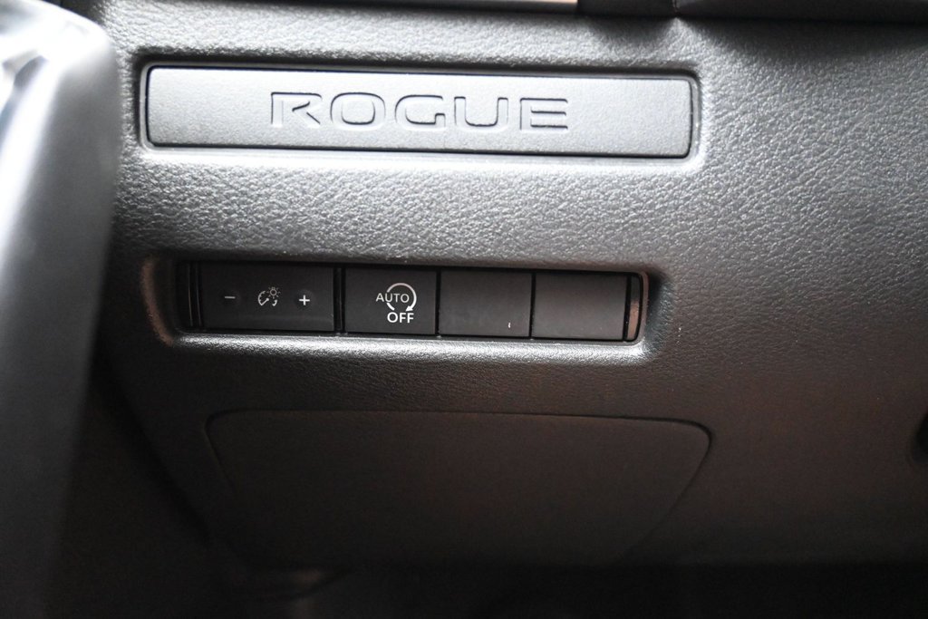 Used 2024 Nissan Rogue S AWD/4WD image 15