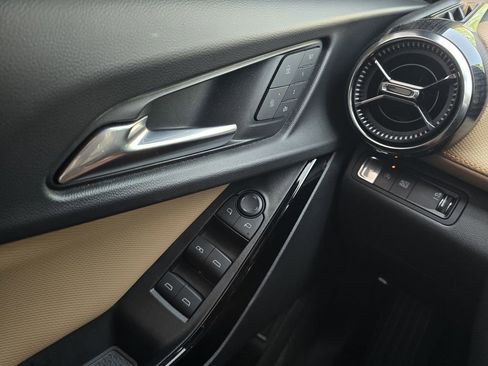 Used 2025 Chevrolet Equinox ACTIV w/ Safety and Technology Package FWD image 23