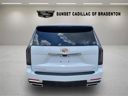 New 2026 Cadillac Escalade Luxury w/ Touring Package AWD/4WD image 5