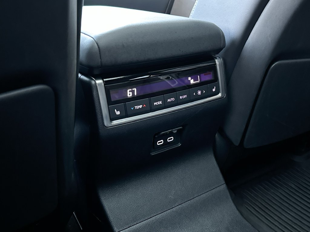 Used 2024 Lexus GX 550 w/ Accessory Package (Z1) AWD/4WD image 26