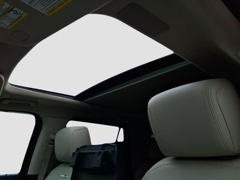 Used 2022 Ford Expedition Max Platinum image 12