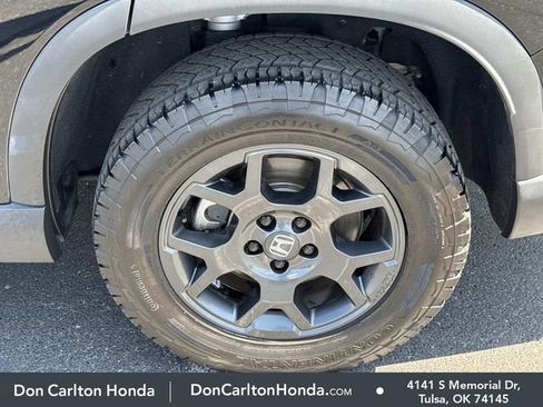 Used 2025 Honda Pilot TrailSport image 33