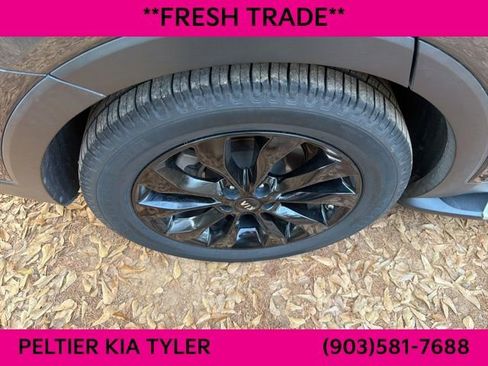 Certified 2020 Kia Sorento S image 11