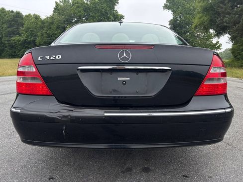 Used 2003 Mercedes-Benz E 320 Sedan image 4