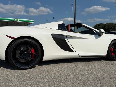 Used 2015 McLaren 650S Spider RWD image 8