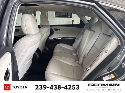 Used 2018 Toyota Avalon Touring FWD image 13