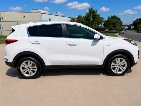 Used 2019 Kia Sportage LX AWD/4WD image 8