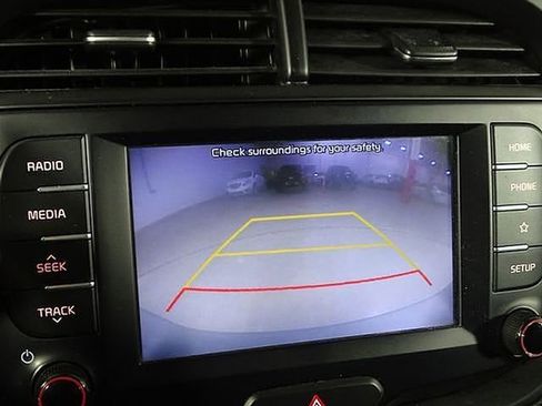 Used 2020 Kia Soul LX FWD image 8