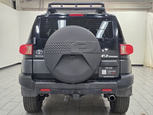 Used 2010 Toyota FJ Cruiser 4WD image 12
