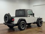 Used 2006 Jeep Wrangler Unlimited w/ Premium Audio Group image 4