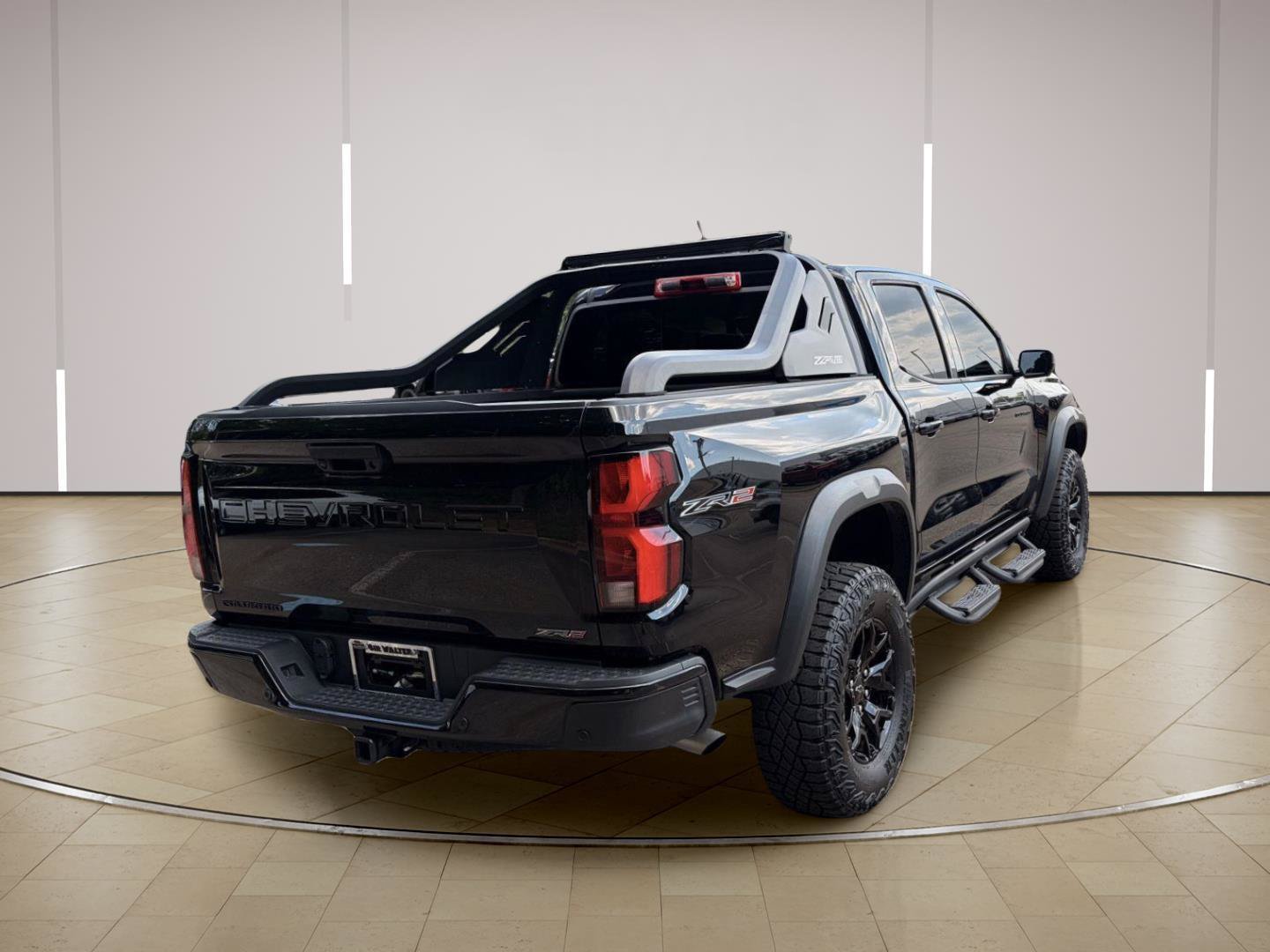 Used 2025 Chevrolet Colorado ZR2 w/ Midnight Edition AWD/4WD image 71