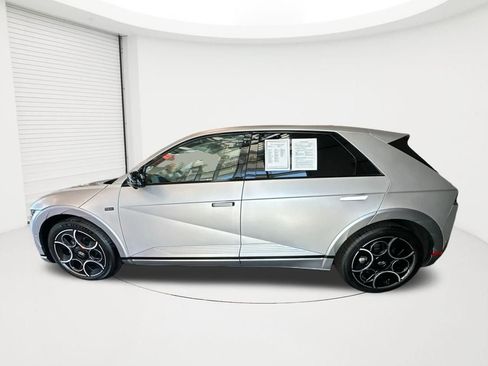 Used 2024 Hyundai Ioniq 5 Limited AWD/4WD image 9