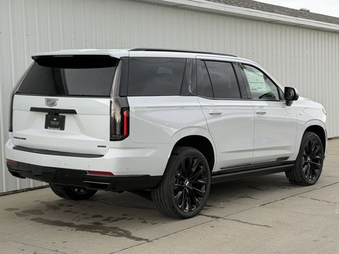 New 2026 Cadillac Escalade Platinum Sport w/ LPO, ONYX Package AWD/4WD image 4