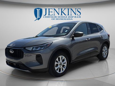 Used 2025 Ford Escape Active w/ Tech Pack #1 FWD image 10