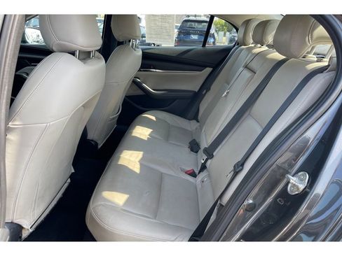 Used 2022 MAZDA MAZDA3 s FWD image 15