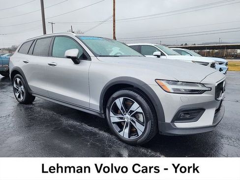 Certified 2024 Volvo V60 B5 Cross Country Plus AWD/4WD image 1