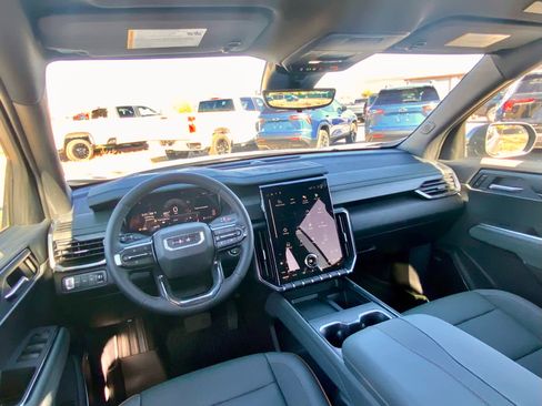 New 2026 GMC Acadia AT4 w/ LPO, Floor Liner Package image 37