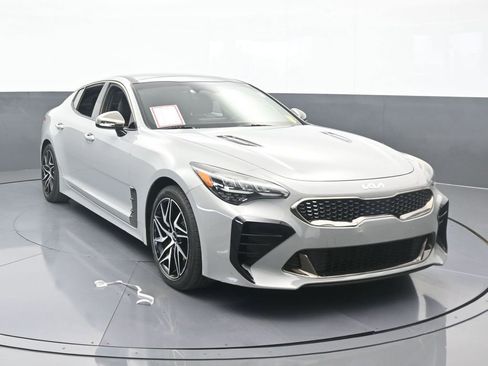 Used 2022 Kia Stinger GT-Line w/ Sun & Sound Package image 9