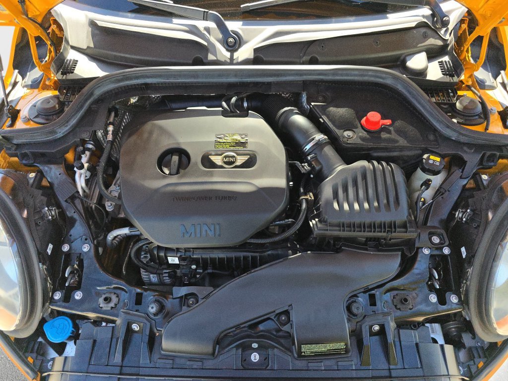 Used 2015 MINI Cooper 2-Door Hardtop FWD image 34