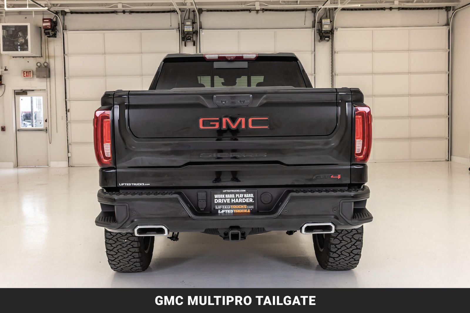 Used 2024 GMC Sierra 1500 AT4 w/ Technology Package AWD/4WD image 7