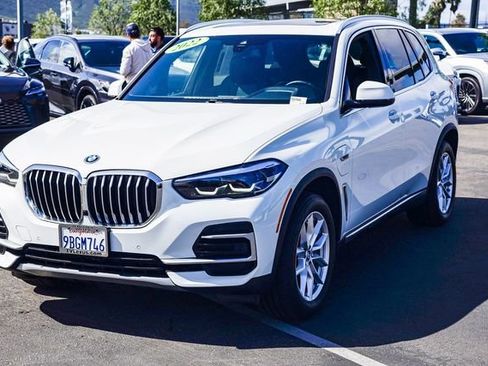 Used 2022 BMW X5 xDrive45e image 3