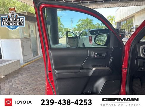 Used 2018 Toyota Tacoma Limited AWD/4WD image 23