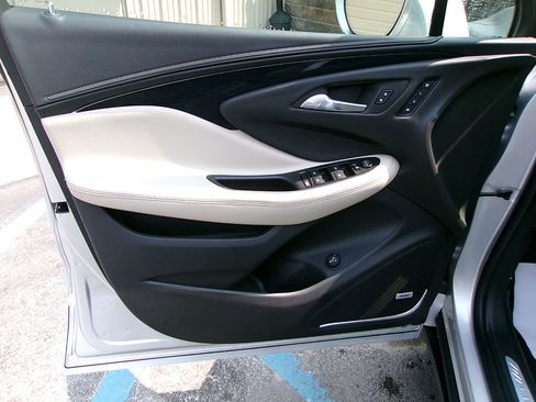 Used 2016 Buick Envision Premium image 16