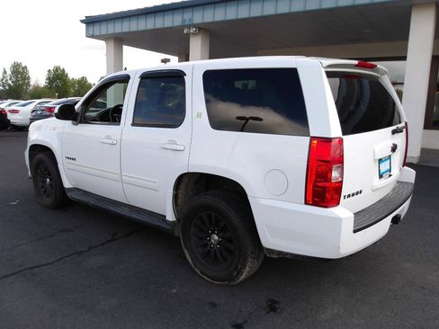 Used 2010 Chevrolet Tahoe 4WD Hybrid image 3