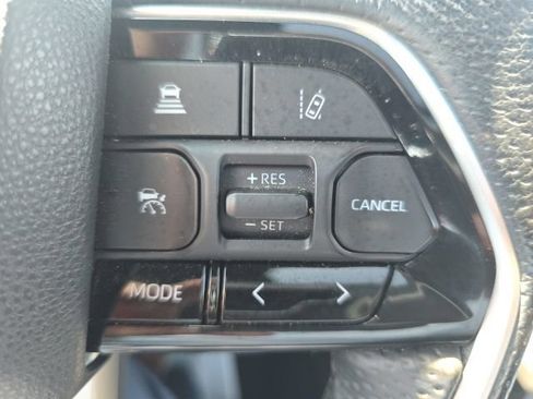 Used 2024 Toyota Tundra Platinum AWD/4WD image 23