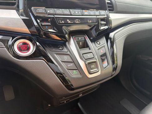 Used 2024 Honda Odyssey Touring image 37