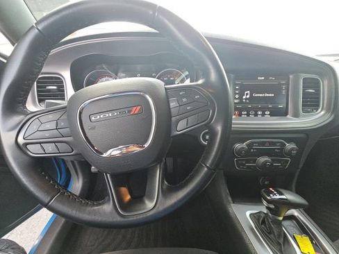 Used 2023 Dodge Charger SXT image 9