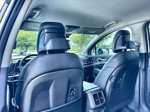 Used 2024 Kia Sportage EX FWD image 23