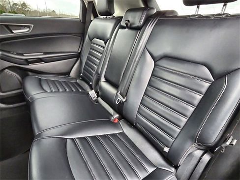 Used 2024 Ford Edge SEL image 20